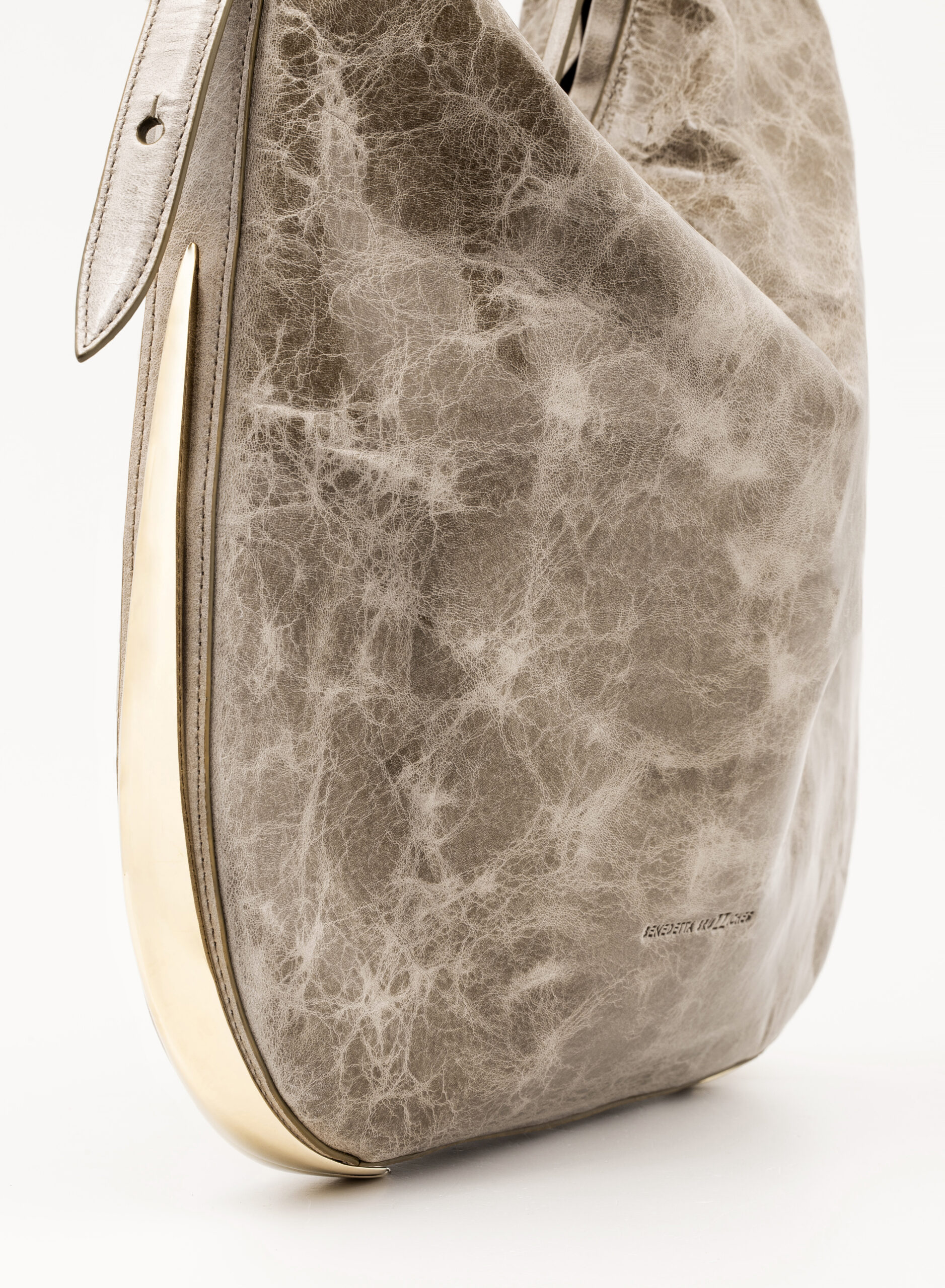 benedetta-bruzziches-borsa-amalia-la-grande-toasted-coconut image 3