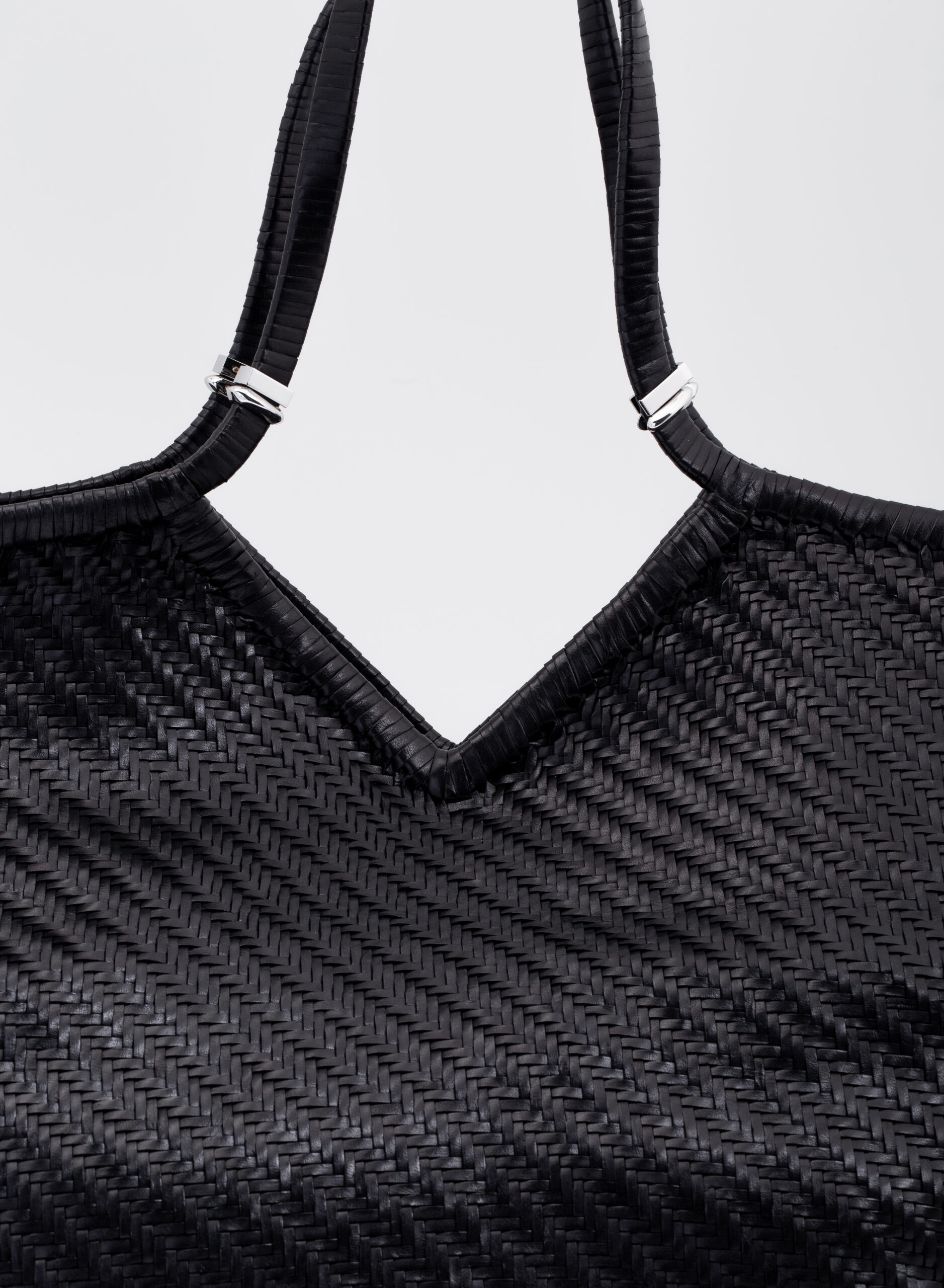 benedetta-bruzziches-usha-la-grandissima-borsa-donna-nightly image 6