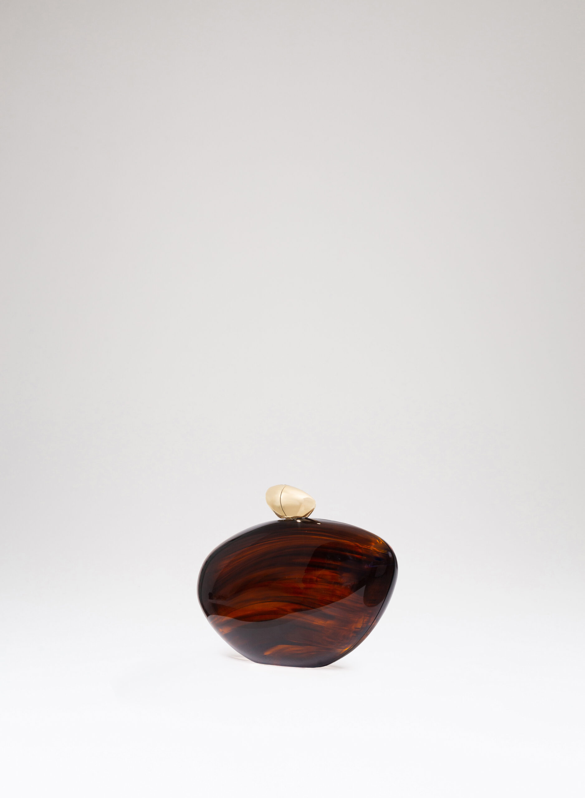 benedetta-bruzziches-borsa-armonia-turtle-shell image 2