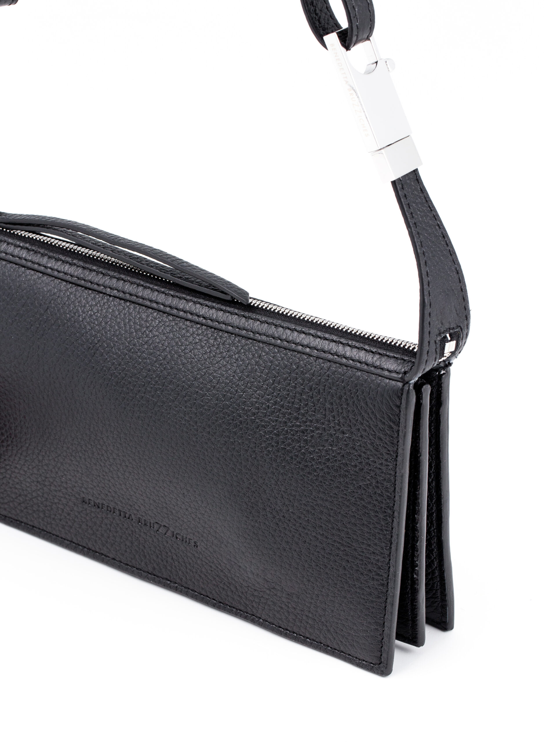 benedetta-bruzziches-syster-borsa-donna-meteorite image 5