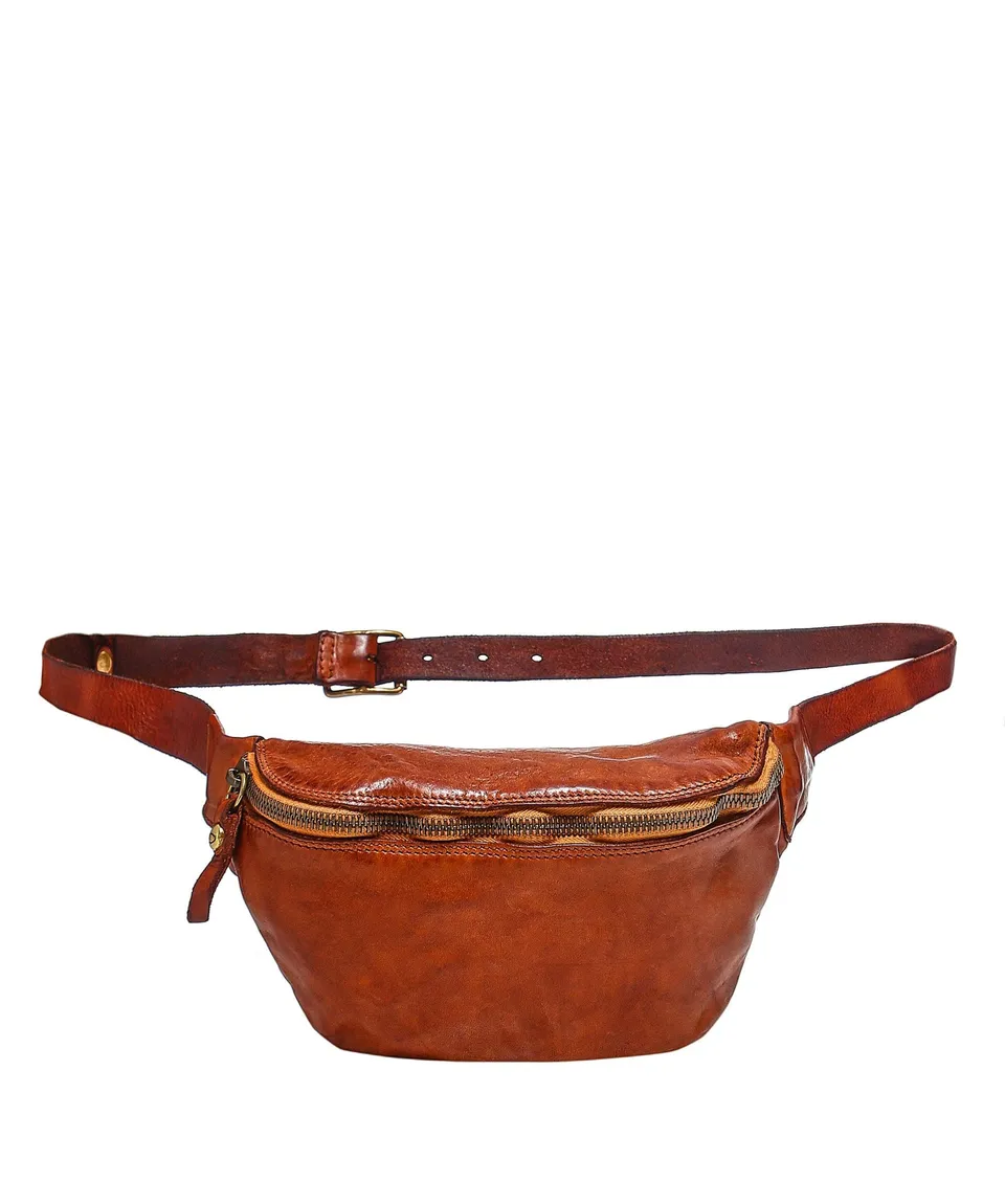 campomaggi-santarcangelo-marsupio-in-pelle-cognac-26x9x16-cm image 1