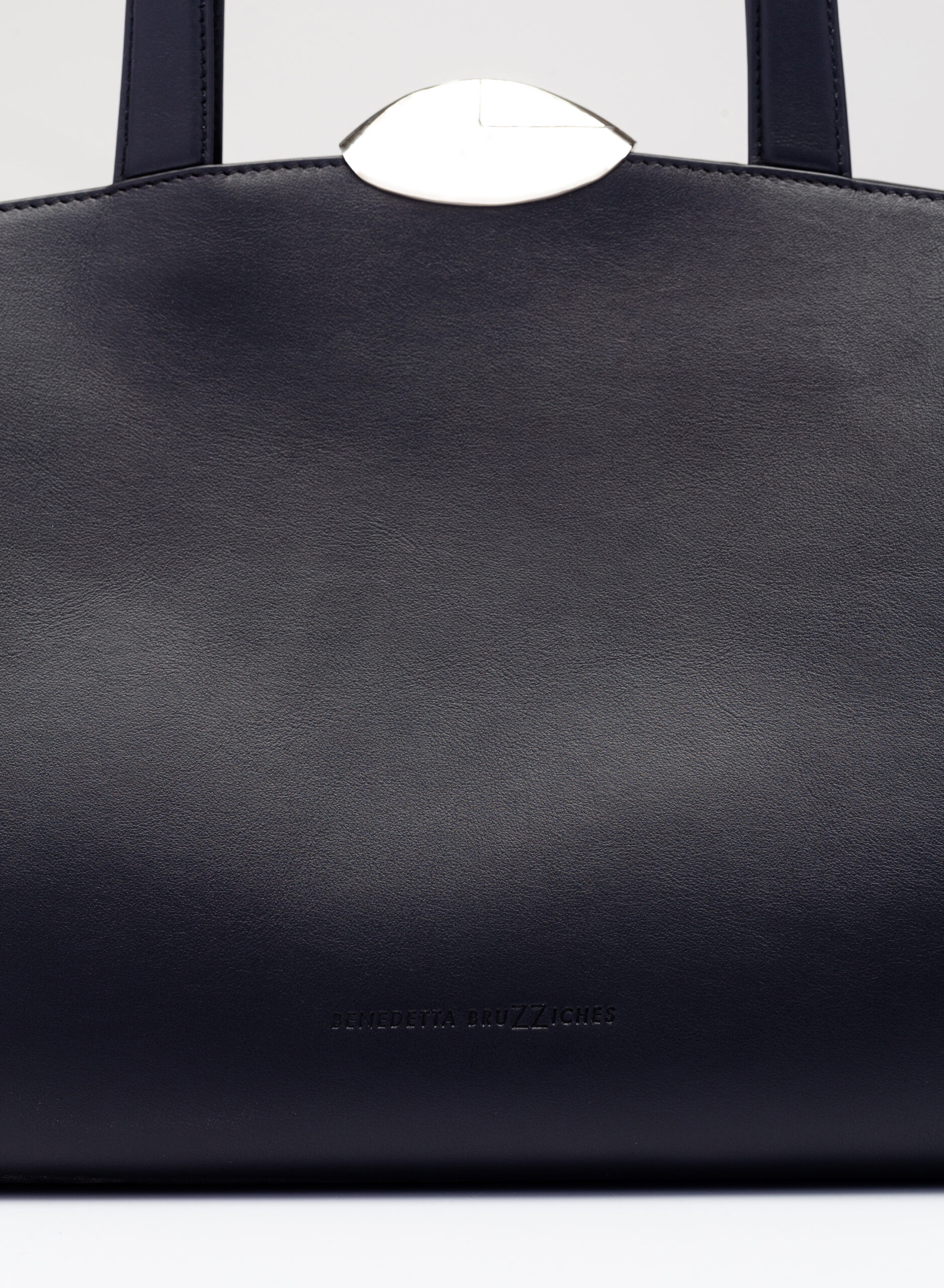 benedetta-bruzziches-serena-nightly-borsa-donna image 5